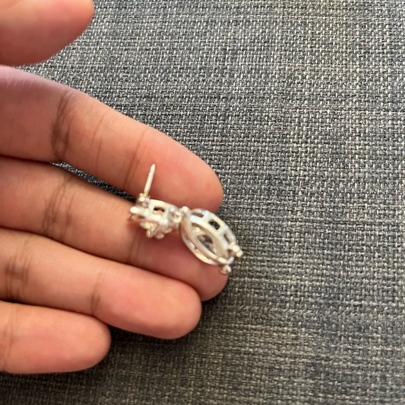 Crystal Lucky Cat Pin Kitty Mobile Body AVON Jewelry Statement Lapel Brooch New - Picture 3 of 5